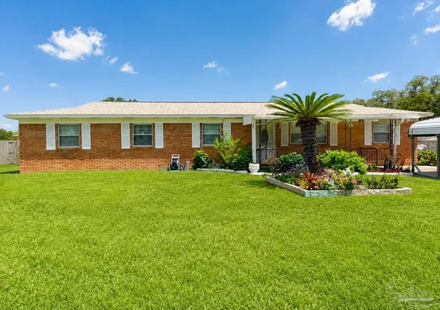 Photo 1 of Single family home for sale at 7120 Pennington Dr, Pensacola, FL 32526 | MLS# 686906 | Listing updated on 2026-08-31
