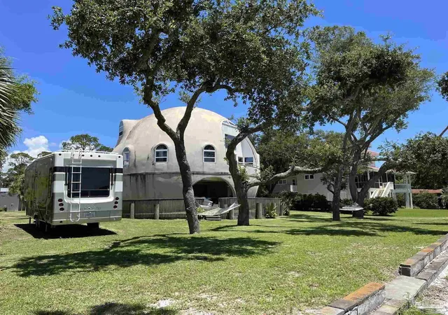3rd image of 634 Silvershore Dr, Pensacola, FL 32507 | MLS# 679649