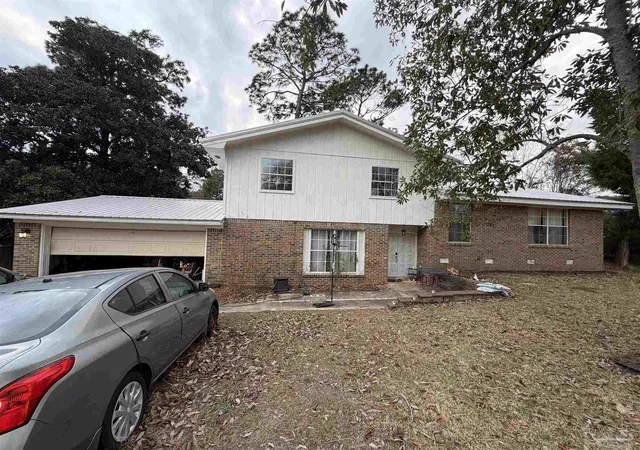 Photo 1 of Single family home for sale at 10279 Sugar Crk Dr, Pensacola, FL 32514 | MLS# 679785 | Listing updated on 2026-03-25