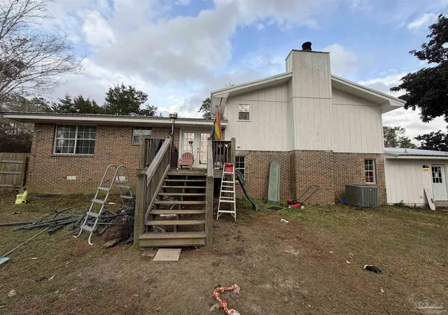 Photo 2 of Single family home for sale at 10279 Sugar Crk Dr, Pensacola, FL 32514 | MLS# 679785 | Listing updated on 2026-03-25
