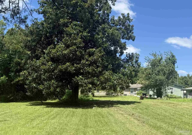 Photo 2 of Land for sale at 1117 N L St, Pensacola, FL 32501 | MLS# 686249 | Listing updated on 2026-07-21