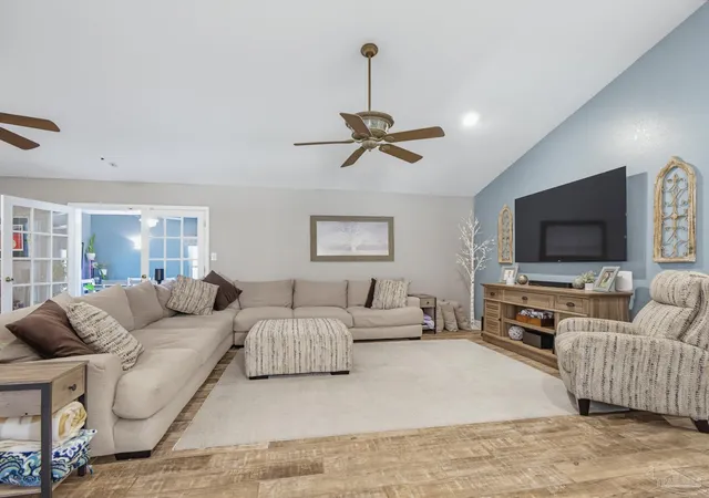 Photo 4 of Single family home for sale at 5840 Greenfield St, Milton, FL 32571 | MLS# 686658 | Listing updated on 2026-09-02