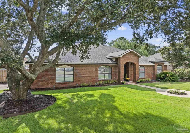 Photo 2 of Single family home for sale at 1188 Tiger Tr Blvd, Gulf Breeze, FL 32563 | MLS# 687514 | Listing updated on 2026-09-15
