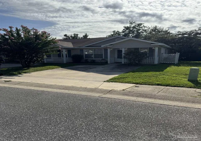 Photo 1 of Single family home for sale at 8122 Heirloom Dr, Pensacola, FL 32514 | MLS# 687307 | Listing updated on 2026-09-14