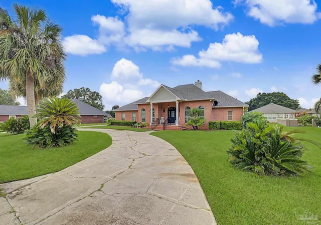 Photo 2 of Single family home for sale at 5625 Sandstone Dr, Milton, FL 32571 | MLS# 686131 | Listing updated on 2026-08-24