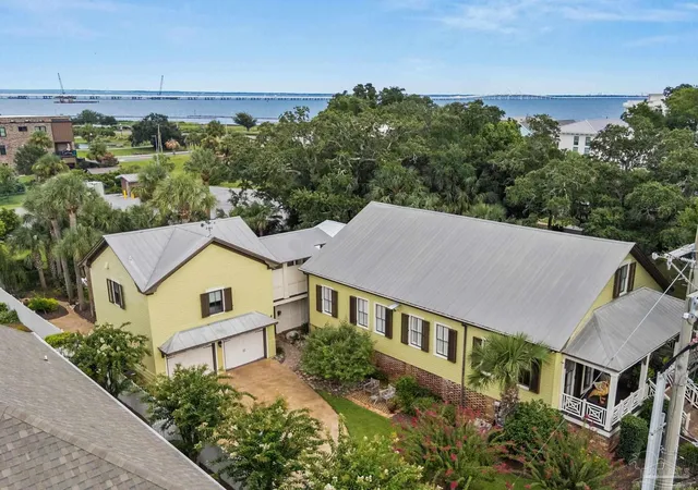 Photo 2 of Single family home for sale at 202 Cevallos St, Pensacola, FL 32502 | MLS# 687352 | Listing updated on 2026-10-05