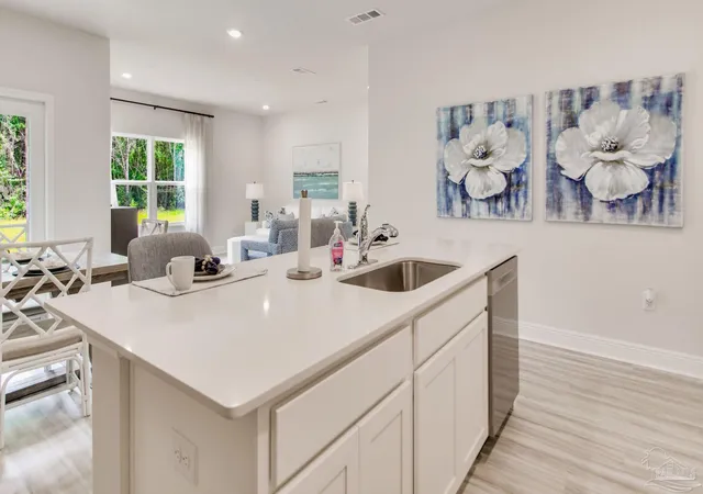 4th image of 4987 Gaineswood Dr, Milton, FL 32583 | MLS# 686733