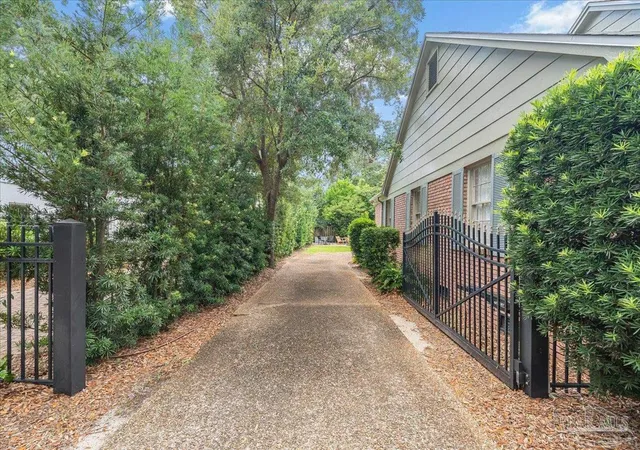 4th image of 117 Seamarge Cir, Pensacola, FL 32507 | MLS# 687397