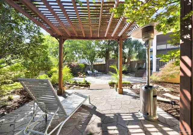 Photo 2 of Single family home for sale at 920 N 19th Avenue, Pensacola, FL 32501 | MLS# 687178 | Listing updated on 2026-09-01