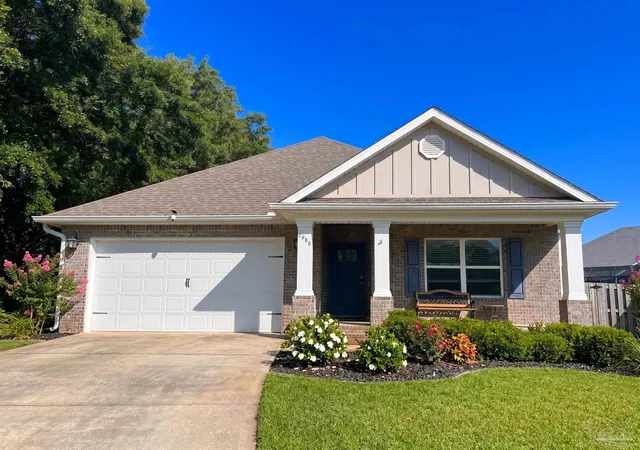 Photo 1 of Single family home for sale at 7980 Huntington Crk Ln, Pensacola, FL 32526 | MLS# 681490 | Listing updated on 2026-09-25