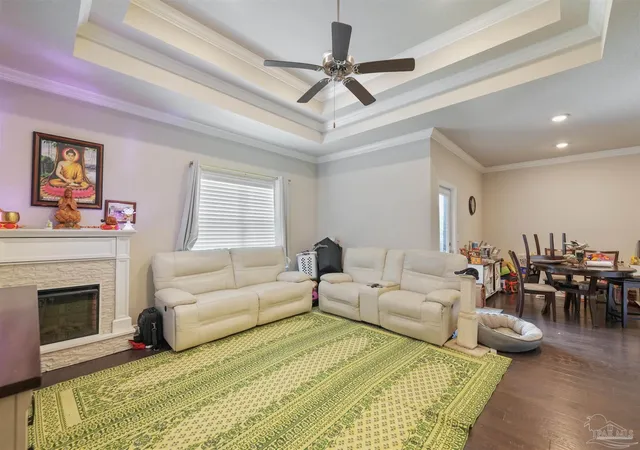 Photo 2 of Single family home for sale at 7980 Huntington Crk Ln, Pensacola, FL 32526 | MLS# 681490 | Listing updated on 2026-09-25