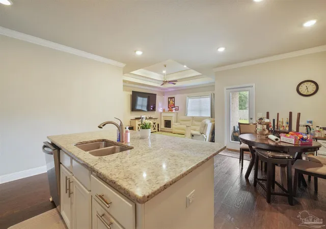 Photo 4 of Single family home for sale at 7980 Huntington Crk Ln, Pensacola, FL 32526 | MLS# 681490 | Listing updated on 2026-09-25