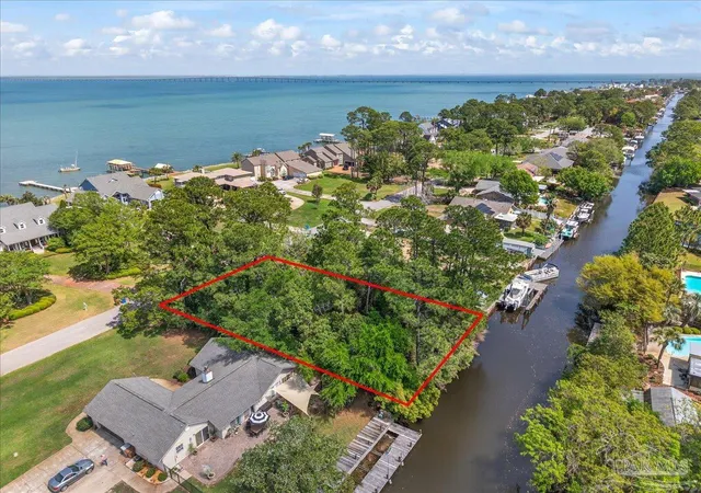 Photo 3 of Land for sale at 2943 Coral Strip Pkwy, Gulf Breeze, FL 32563 | MLS# 680482 | Listing updated on 2026-10-05