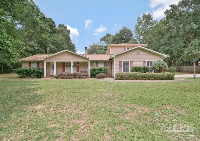 1st image of 6242 Foxglove Rd, Milton, FL 32570 | MLS# 686743