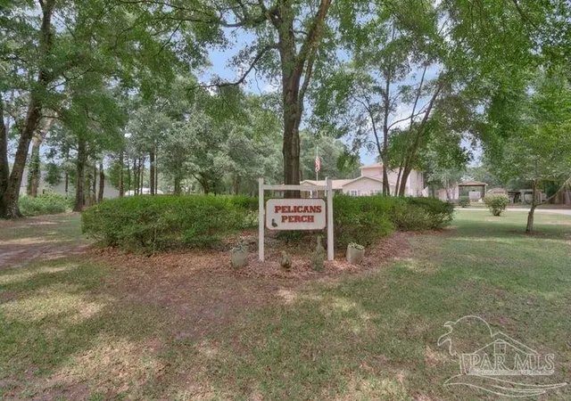 2nd image of 6242 Foxglove Rd, Milton, FL 32570 | MLS# 686743