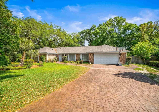 Photo 2 of Single family home for sale at 6740 Bunker Hl Cir, Pensacola, FL 32506 | MLS# 686035 | Listing updated on 2026-09-22