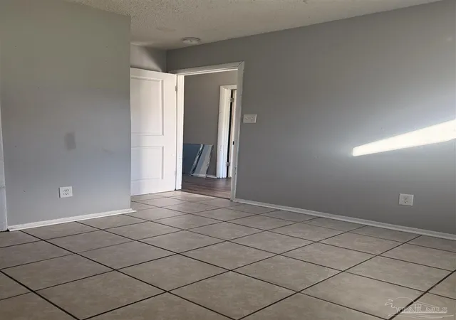 9th image of 2121 Eliasberg Ave, Pensacola, FL 32507 | MLS# 687043