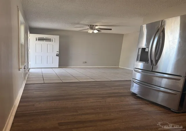 Listing Photo 5 - Condo for sale in building located at 2121 Eliasberg Ave, Pensacola, FL 32507