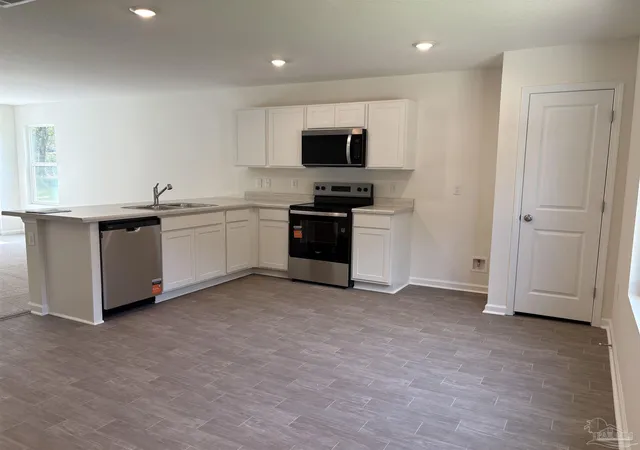 3rd image of 5705 Meadow Rd, Milton, FL 32583 | MLS# 676318