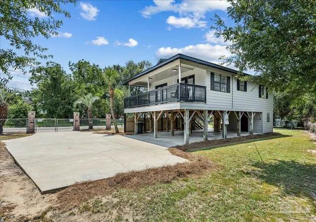 2nd image of 320 E Mallory St, Pensacola, FL 32503 | MLS# 686750
