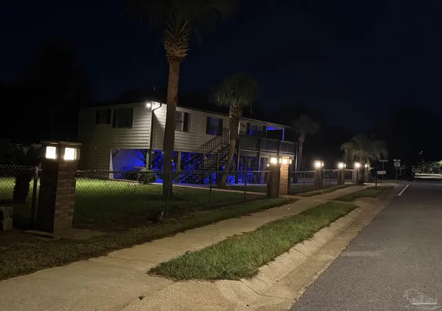 Photo 3 of Single family home for sale at 320 E Mallory St, Pensacola, FL 32503 | MLS# 686750 | Listing updated on 2026-08-02