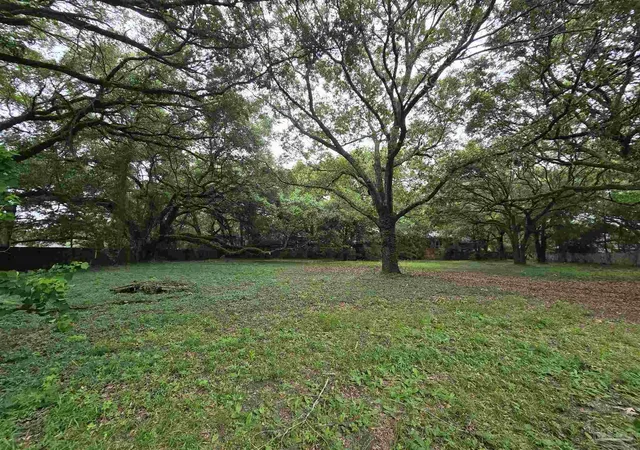 3rd image of 4045 Audubon Dr, Pensacola, FL 32504 | MLS# 686322