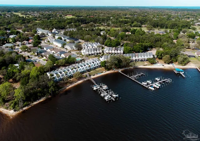 Photo 4 of Townhouse for sale at 2895 Leahs Ln, Navarre, FL 32566 | MLS# 681427 | Listing updated on 2026-07-19