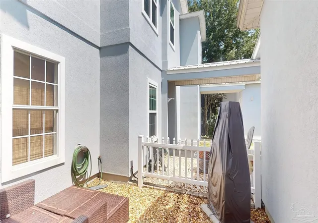 Photo 4 of Townhouse for sale at 2737 Bay Clb Dr, Navarre, FL 32566 | MLS# 686265 | Listing updated on 2026-09-06