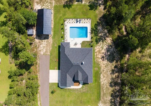 2nd image of 8992 Sage Forest Ln, Milton, FL 32571 | MLS# 687401
