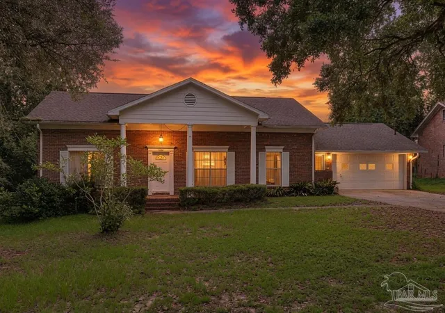 Photo 3 of Single family home for sale at 6002 Walton St, Pensacola, FL 32503 | MLS# 685985 | Listing updated on 2026-07-18