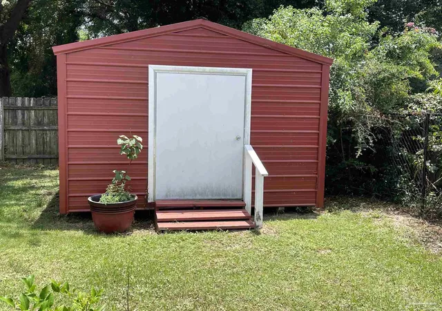 Photo 32 of Single family home for sale at 8201 Northpointe Blvd, Pensacola, FL 32514 | MLS# 685254 | Listing updated on 2026-09-13