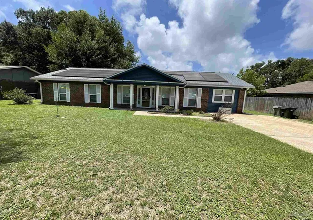 Photo 2 of Single family home for sale at 8201 Northpointe Blvd, Pensacola, FL 32514 | MLS# 685254 | Listing updated on 2026-09-13