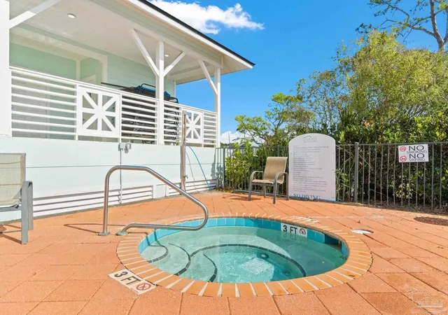 2nd image of 10099 Nelle Ave, Pensacola, FL 32507