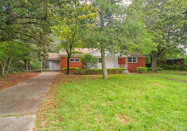 Photo 1 of Single family home for sale at 2014 University St, Pensacola, FL 32504 | MLS# 686339 | Listing updated on 2026-07-24