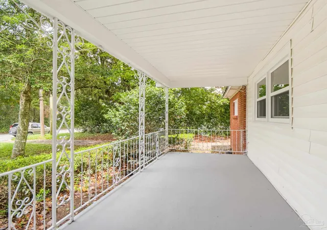 Photo 3 of Single family home for sale at 2014 University St, Pensacola, FL 32504 | MLS# 686339 | Listing updated on 2026-07-24