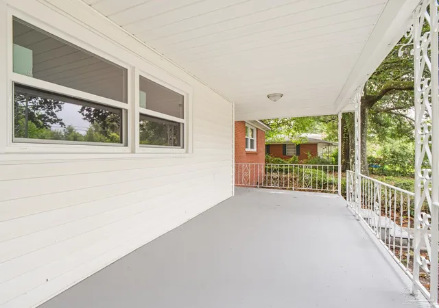 Photo 4 of Single family home for sale at 2014 University St, Pensacola, FL 32504 | MLS# 686339 | Listing updated on 2026-07-24