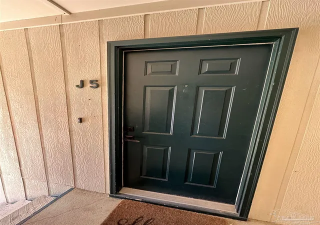 5th image of 2299 Scenic Hwy #J5, Pensacola, FL 32503 | MLS# 687585