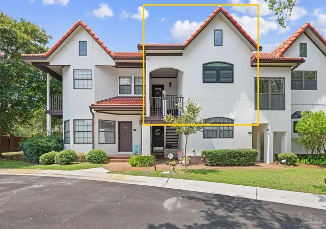 2nd image of 122 Baybridge Dr #K, Gulf Breeze, FL 32561 | MLS# 687921