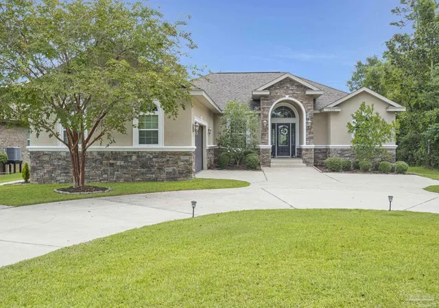 Photo 2 of Single family home for sale at 1968 Crown Pointe Blvd, Pensacola, FL 32506 | MLS# 687162 | Listing updated on 2026-09-02