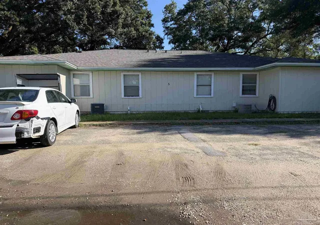 Photo 1 of Multi family home for sale at 130 E 9 Mile Rd #5, Pensacola, FL 32534 | MLS# 686976 | Listing updated on 2026-08-05