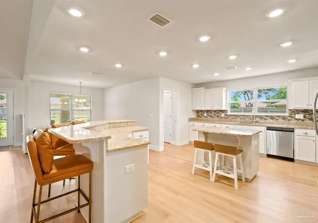 Photo 2 of Single family home for sale at 6009 Parsonage Cir, Milton, FL 32570 | MLS# 685999 | Listing updated on 2026-09-25