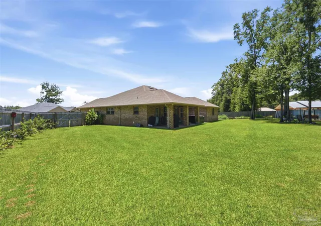 Photo 4 of Single family home for sale at 6009 Parsonage Cir, Milton, FL 32570 | MLS# 685999 | Listing updated on 2026-09-25