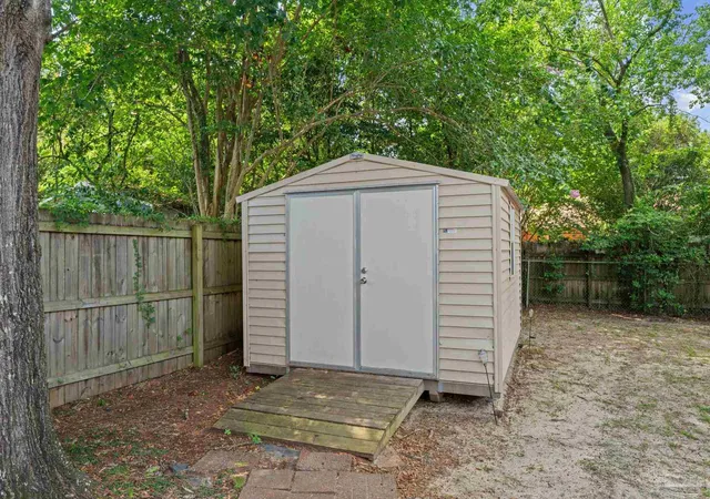 Photo 38 of Single family home for sale at 7220 Schwab Dr, Pensacola, FL 32504 | MLS# 687211 | Listing updated on 2026-08-08