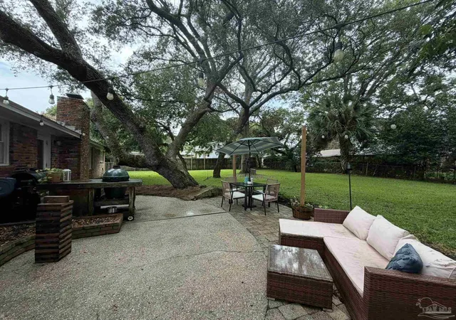 5th image of 208 Hibiscus Ave, Gulf Breeze, FL 32561 | MLS# 687090