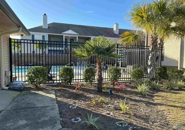 2nd image of 2201 Scenic Hwy, Pensacola, FL 32503