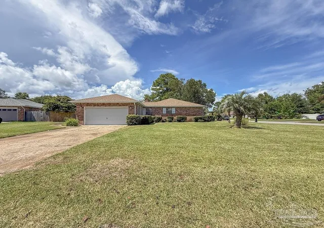 Photo 38 of Single family home for sale at 6921 Kitty Hawk Dr, Pensacola, FL 32506 | MLS# 687275 | Listing updated on 2026-08-13