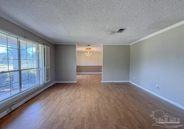 Single family home for sale at 6921 Kitty Hawk Dr, Pensacola, FL 32506 | MLS# 687275 | Listing updated on 2026-10-01