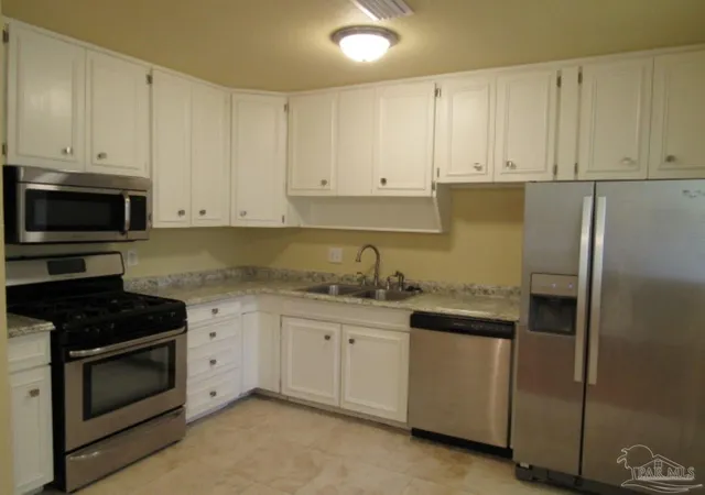 Photo 3 of Single family home for sale at 5407 Charbar Dr, Pensacola, FL 32526 | MLS# 687388 | Listing updated on 2026-09-14