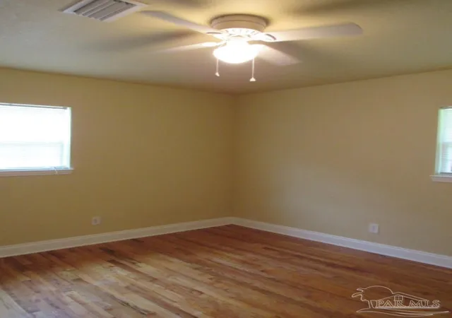 Photo 3 of Single family home for sale at 5407 Charbar Dr, Pensacola, FL 32526 | MLS# 687388 | Listing updated on 2026-09-29
