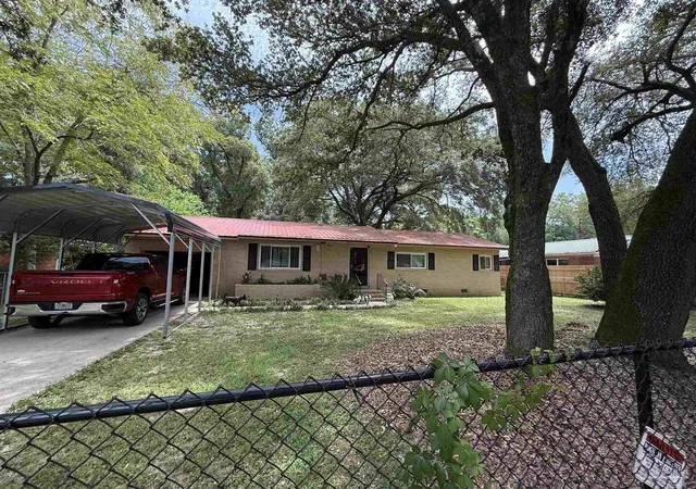 Photo 2 of Single family home for sale at 5988 Pursley Ave, Pensacola, FL 32526 | MLS# 687689 | Listing updated on 2026-09-20